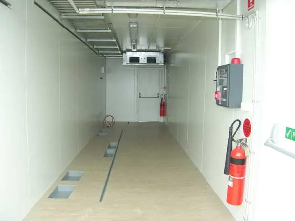 Schaltanlagencontainer aus Seecontainer – Temperaturkontrollierte Technikräume - Image 3
